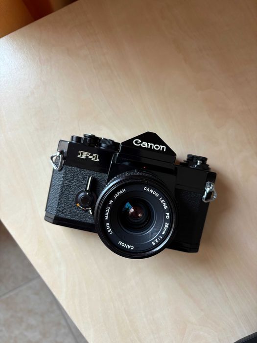 Canon F-1 + Canon FD 28mm 1:2.8