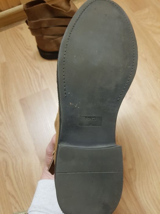 Замшеві ботильйони Mango