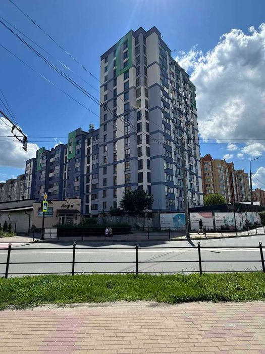 Продаж 2-к квартири по вул. Куліша Будинок зданий