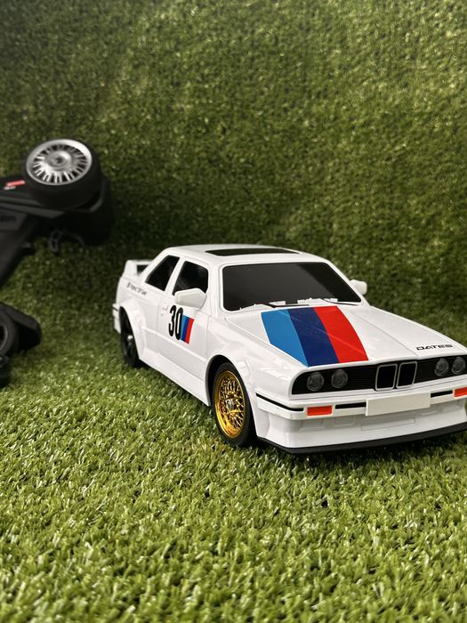 Машинка BMW на радіокеруванні