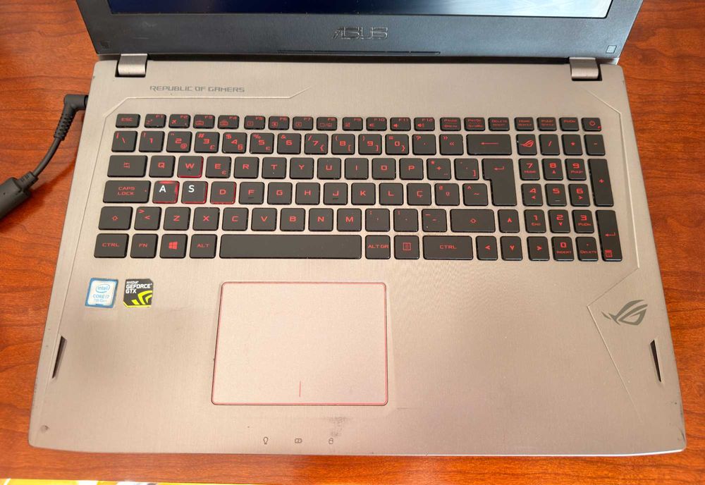 Asus ROG Gaming|15.6"FulHD|i7-7700HQ|16Gb Ram|GTX1060 6Gb|Bateria NOVA