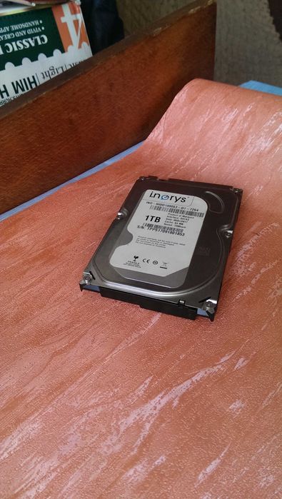 Жесткий диск (HDD) 1 Tb марки I.norys ПОЛНОСТЬЮ РАБОЧИЙ