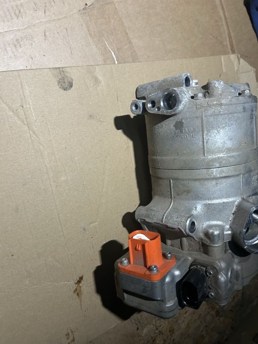 Sprężarka klimatyzacji Audi 2.0TFSI E hybryda Q5 A5 A7 A4