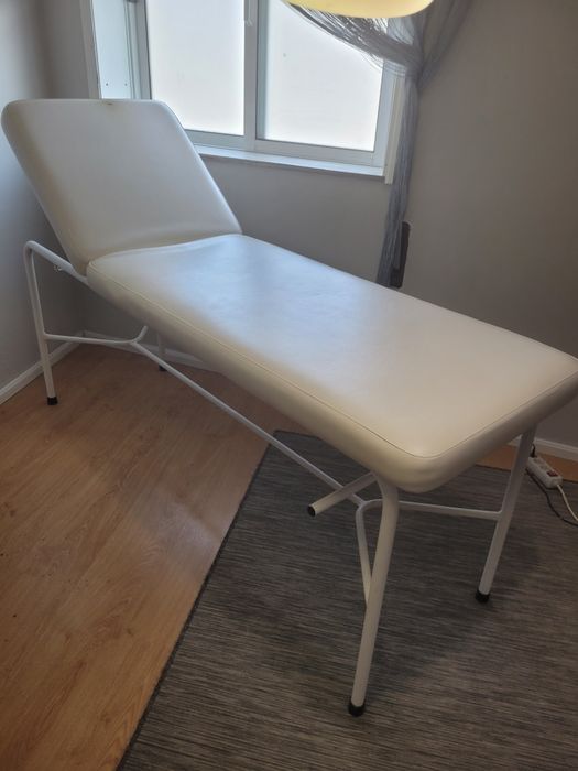 Marquesa branca,usada em bom estado