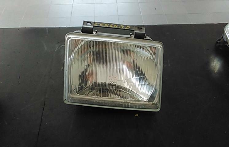 Ótica / farol direita OPEL Corsa A