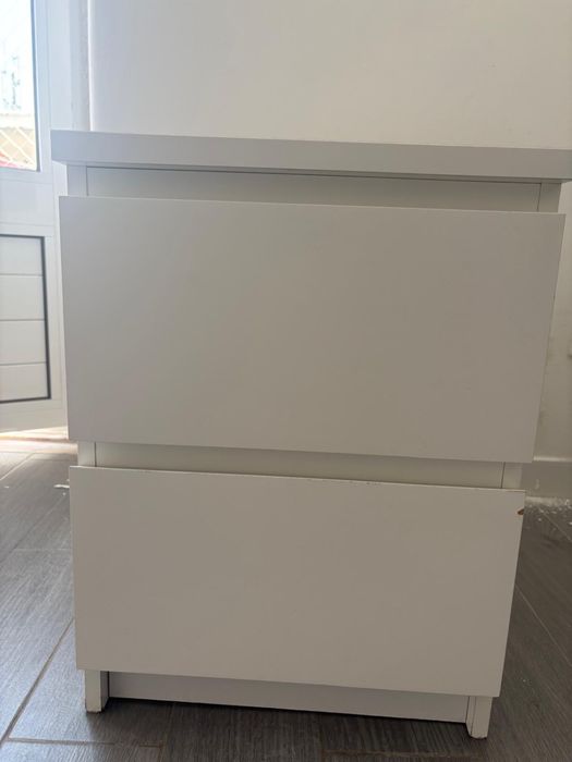 Mesa cabeceira Malm Ikea