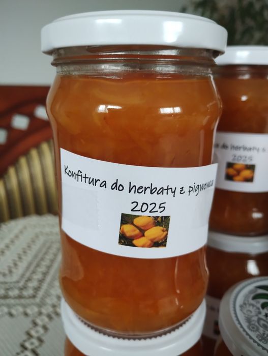 Konfitura z pigwowca japońskiego do herbaty