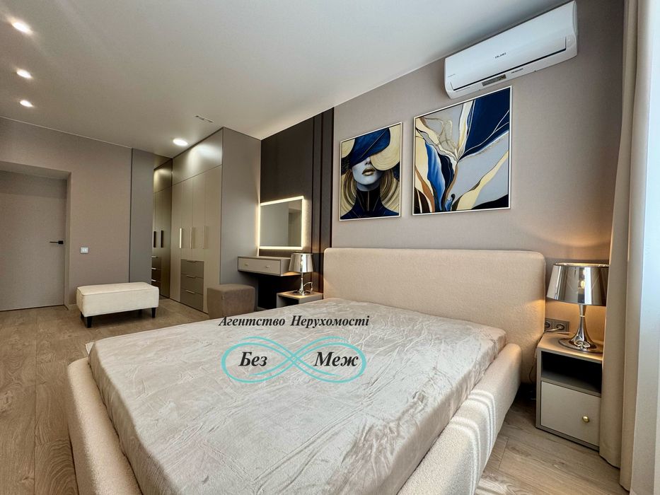 Дизайнерська нова 2к квартира Софія Резиденс