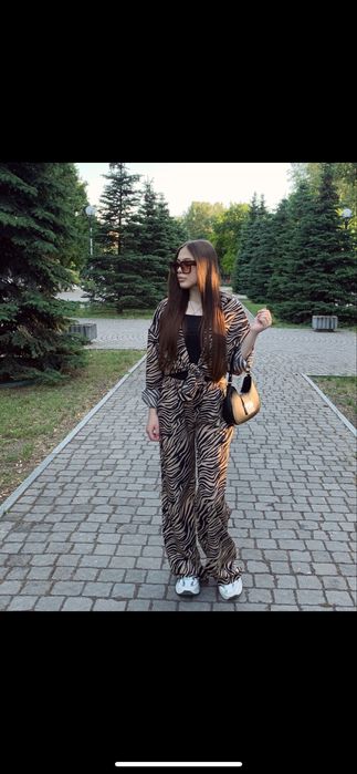 Джинси та костюм двійка