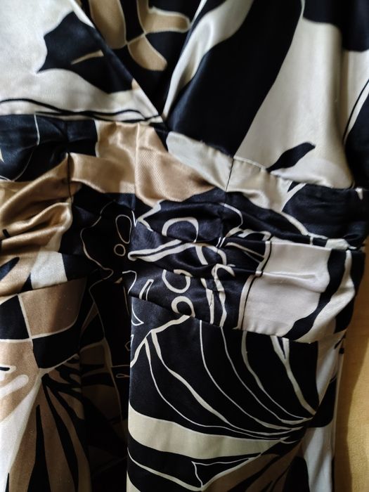 Sukienka imprezowa Plus Size midi