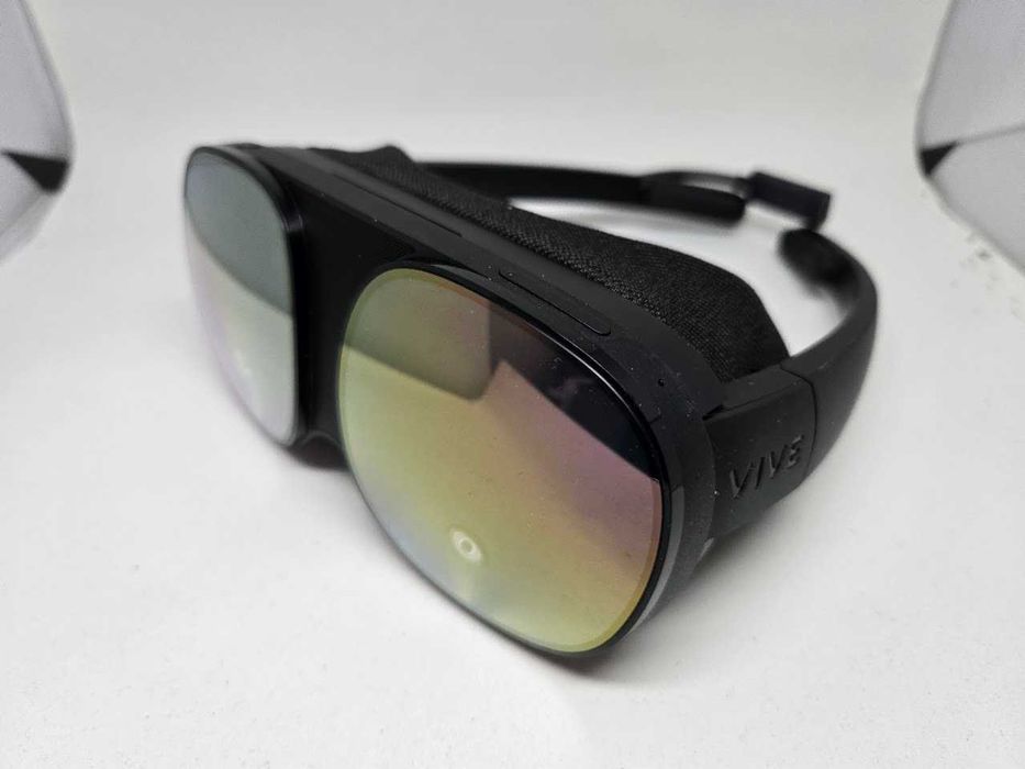 VR Vive Flow HTC okulary do telefonu.