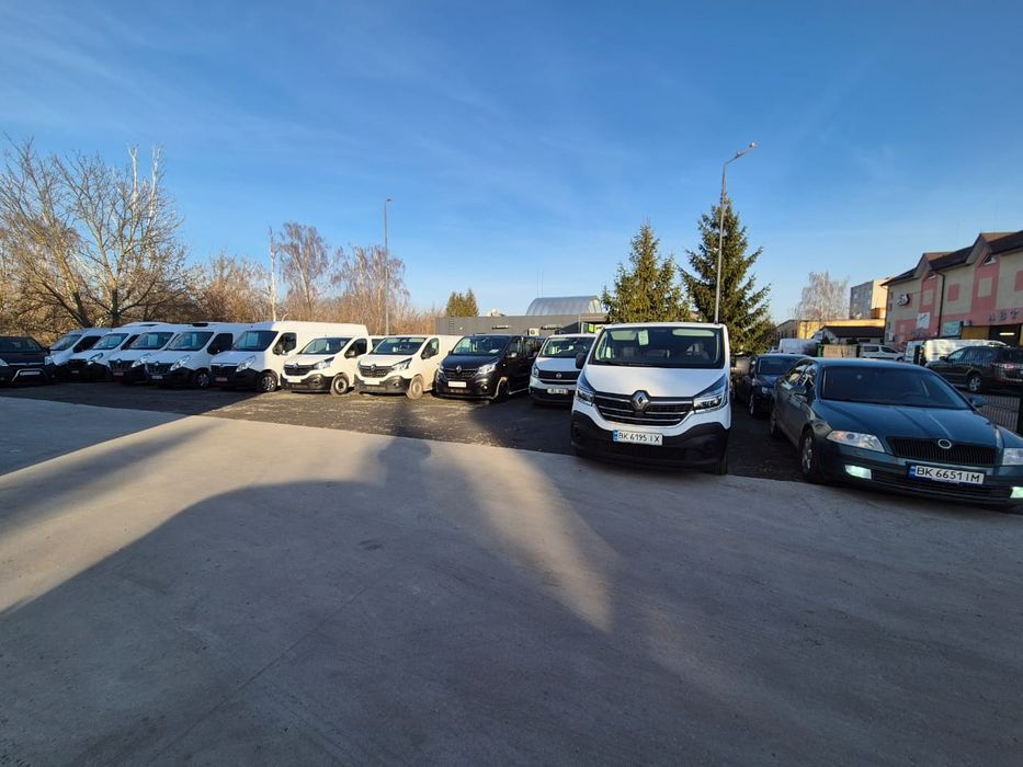 Продаж СВІЖОПРИГНАНИХ вантажних і пасажирських бусів