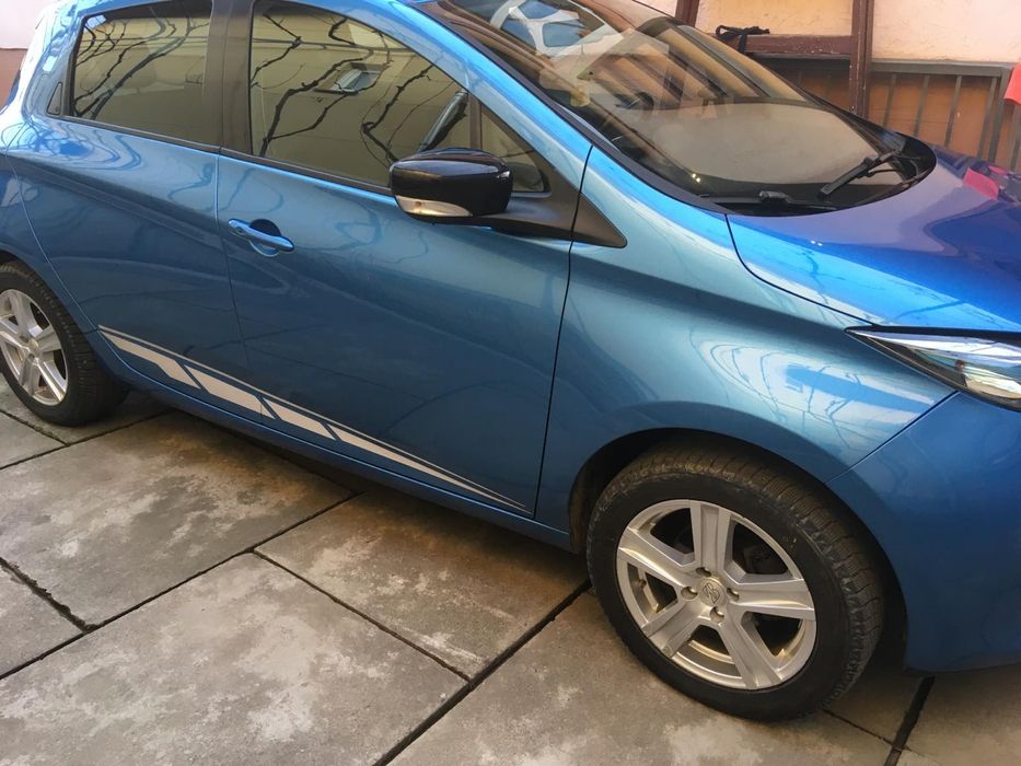 Renault Zoe 
Електрокар 41 квт. 
пробіг 83000 ти