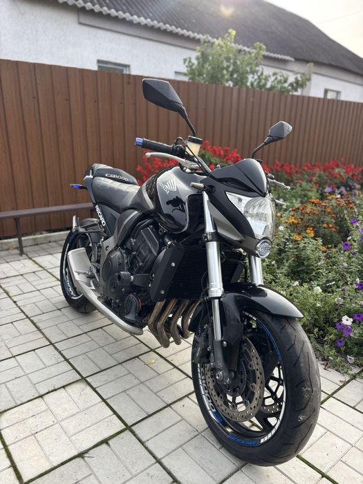 Мотоцикл Honda cb1000r 2012 abs