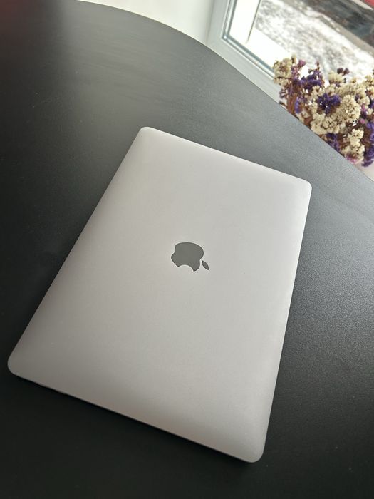 Apple MacBook Pro 13, 2019 р. SSD 128 gb
