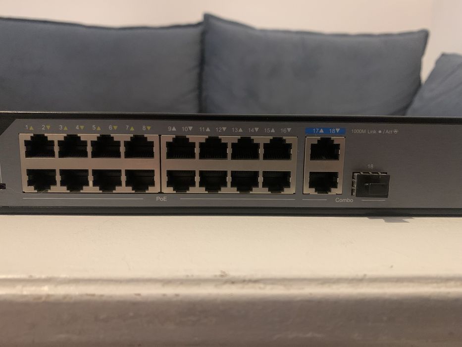 Przełącznik sieciowy switch D-Link POE 18 portów