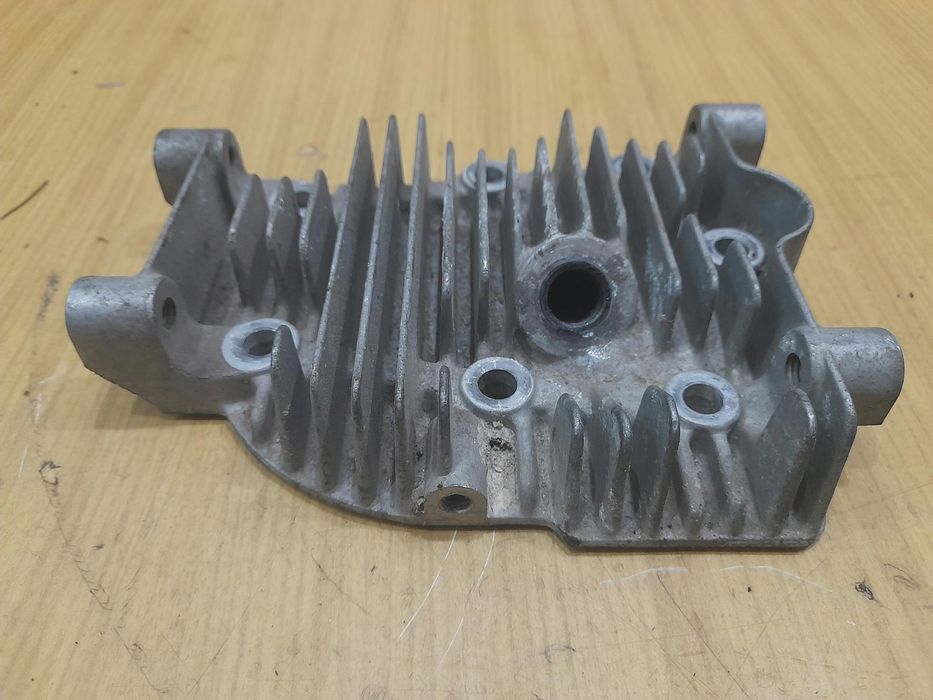 Kubota Tf 55-Ii Głowica Cylindra