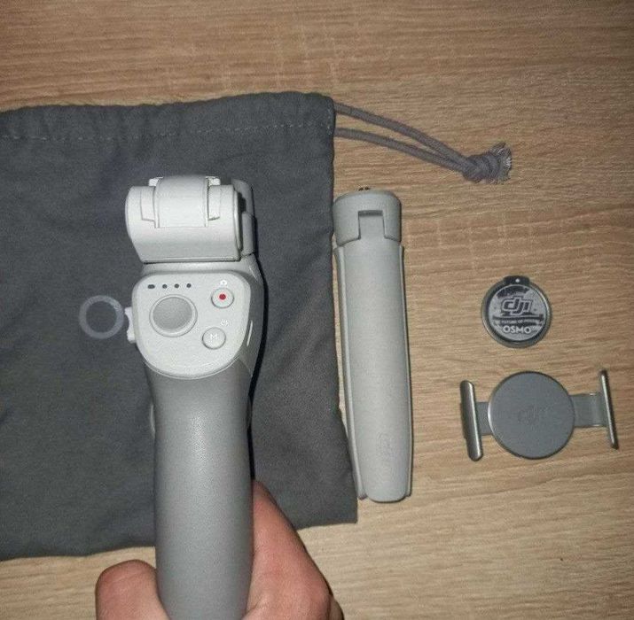 Стедікам (стабілізатор) DJI Osmo Mobile 4