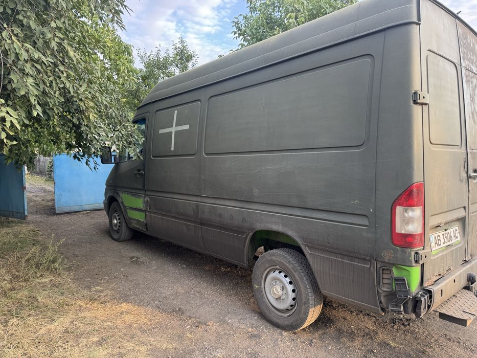 Мерседес спрінтер