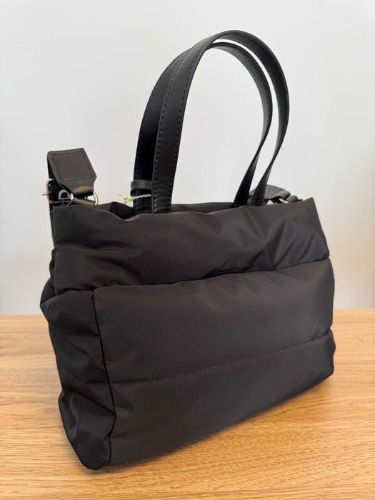 Bolsa Arezzo nova