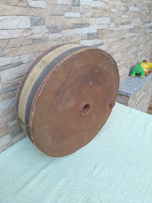 Koło do szlifierki do szlifowania elementów.