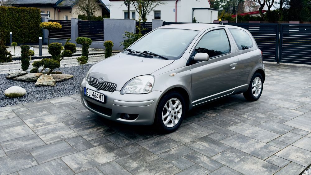 Śliczny Yarsi Od Kobiety 1-Właścicielka Wyposażona Super Stan Zamiana