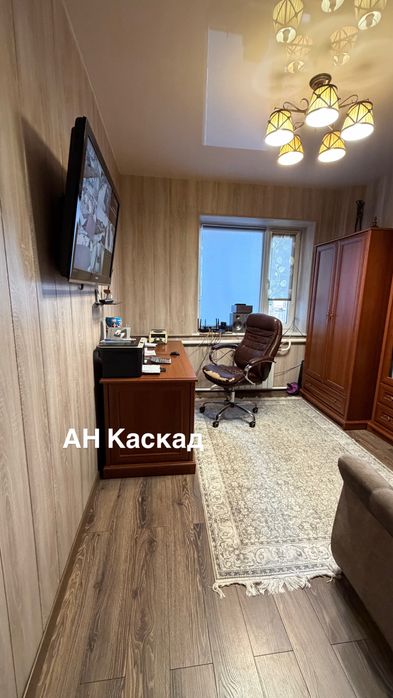 Продам дом кирпичный из 2х этажей.ХТЗ.