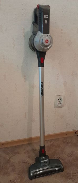 Вертикальний ручний акумуляторний пилосос