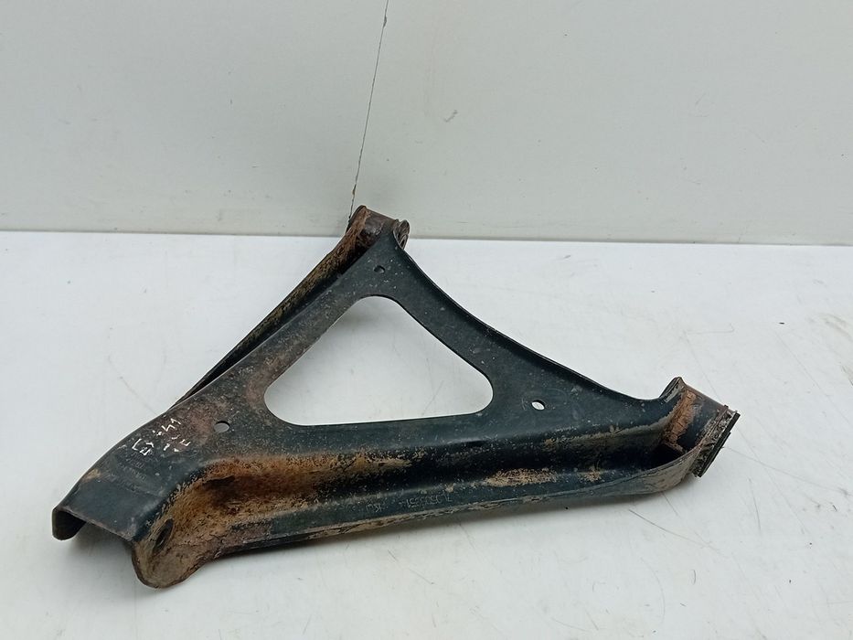 Braço de suspensão trás esquerdo VOLKSWAGEN Touareg (7L)