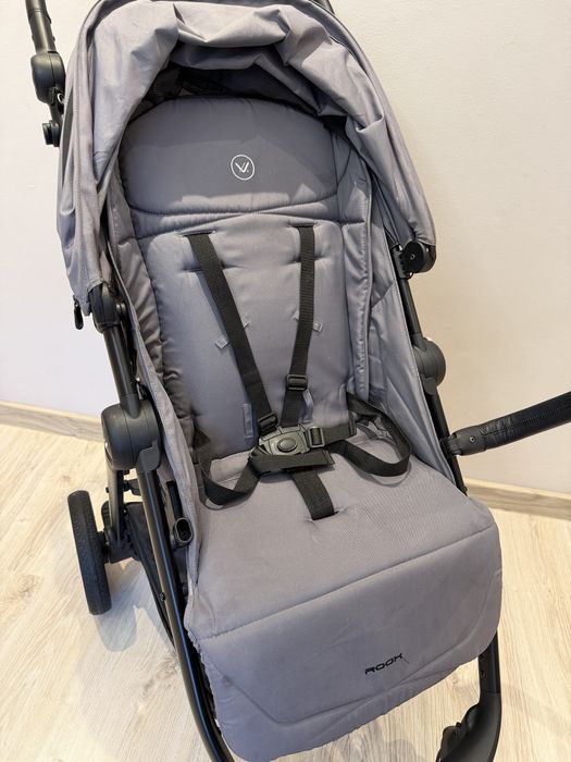 Wózek spacerówka Muuvo Roox grarisy