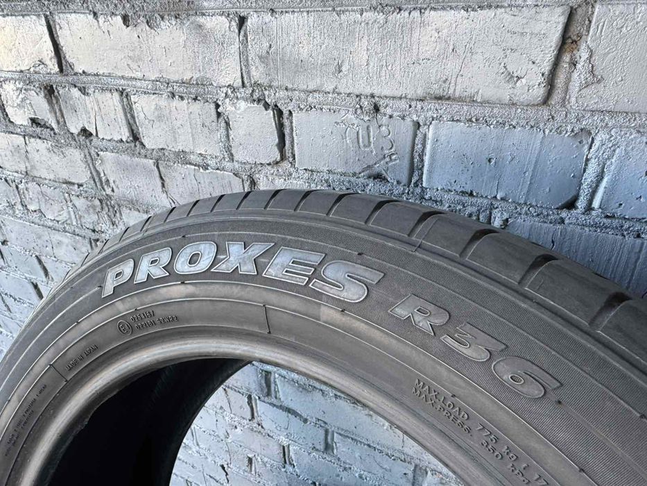 Літні шини Toyo 225/55 R19
