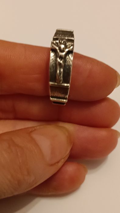 Srebrny różaniec na palec