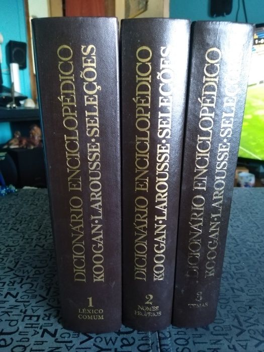 Dicionários Koogan-Larrosse-Sseleções