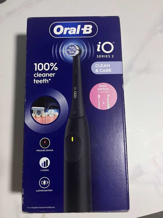 Електрична зубна щітка Oral-B iO Series 2 Night Black