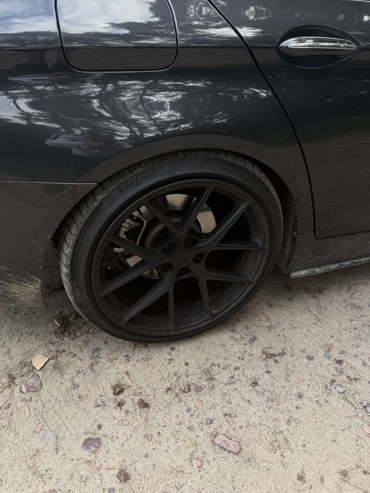 BMW F10 2012 3.0i