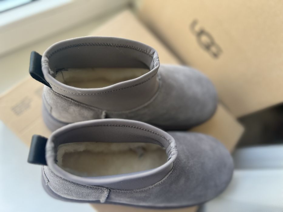 Зимові чоботи Ugg