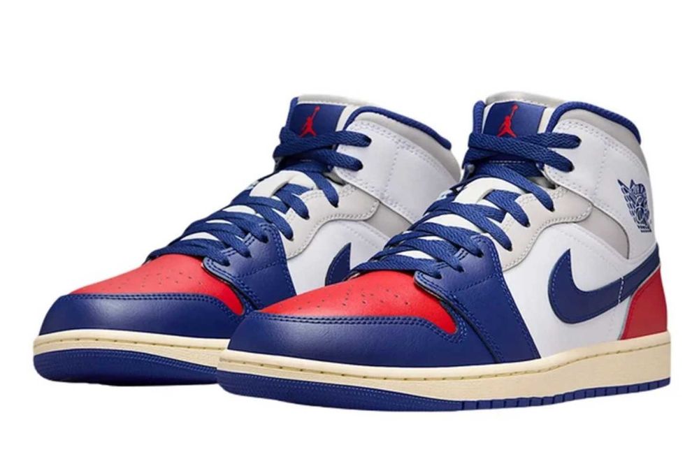 buty meskie Nike Air Jordan 1 Mid
Rare Air r. 45 EU