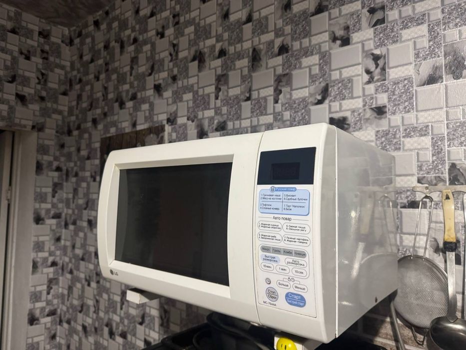 Продам Микроволновую печь