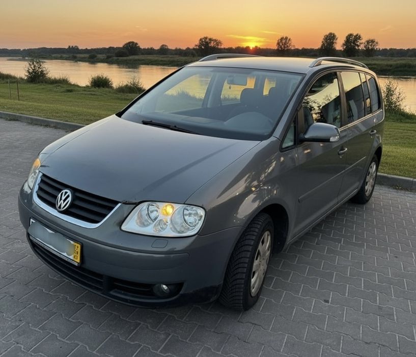 Свіжопригнаний, не розмитнений, вже в Києві. 

1.9тді, 6-ти ступінчаста КПП.
Знаходиться в Києві територіально лівий берег.