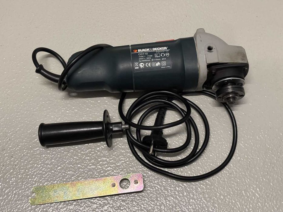 szlifierka kątowa Black Decker