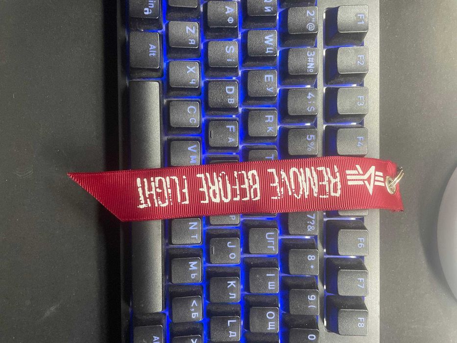 Оригінальна стрічка Alpha Industries Remove Before Flight