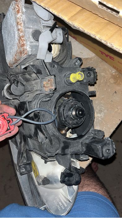 Ótica direita frente BMW e46 XENON