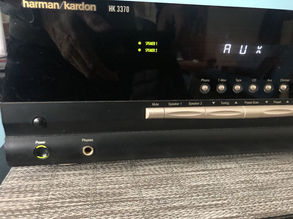Amplituner  HARMAN  KARDON 3370
