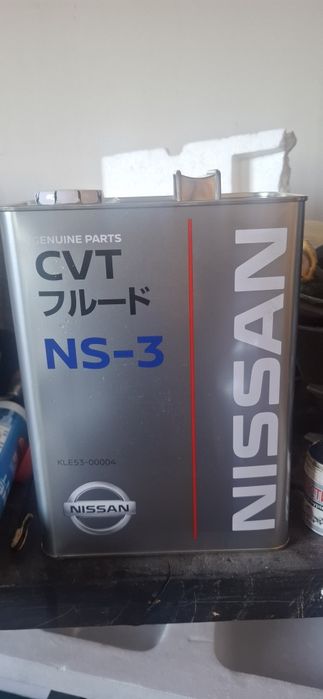 Продам оригінальну трансмісійну оливу Nissan CVT Fluid NS-3. Залишок 2 л