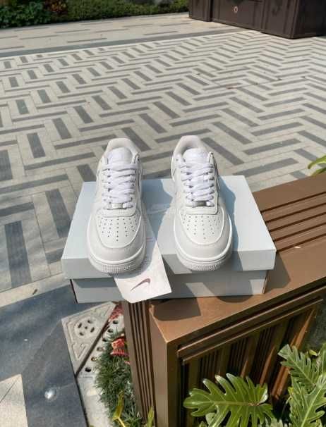 Buty Nike Air Force 1 Low '07 White R.41