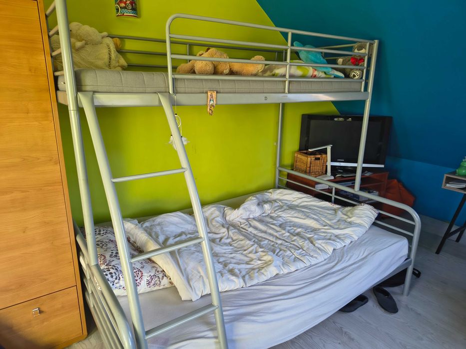 Łóżko piętrowe duże