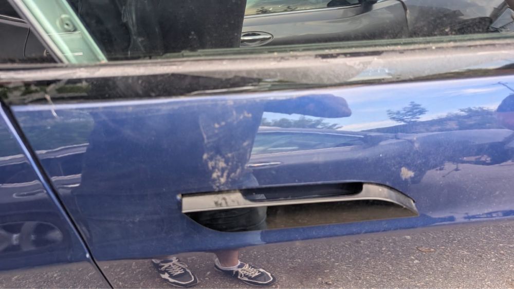 Дверь передня права Tesla S Plaid