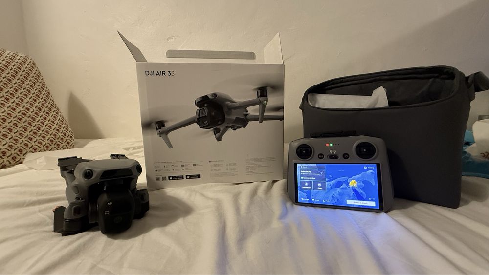 DJI AIR 3S Fly more combo RC2