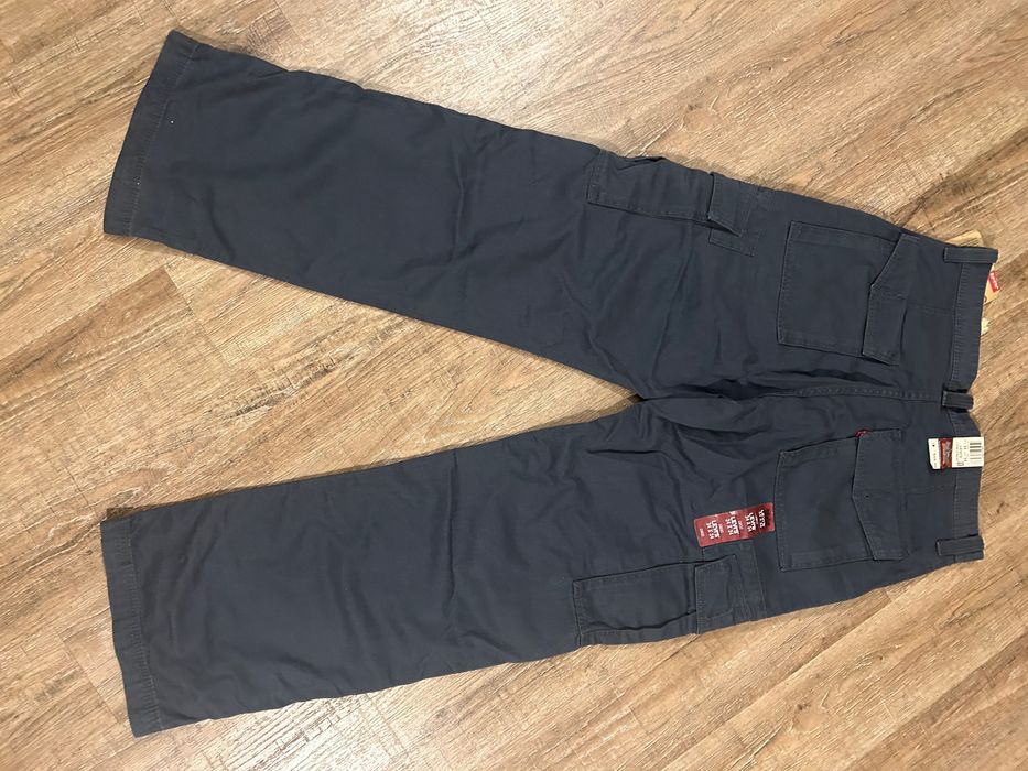Нові та якісні Levi’s
