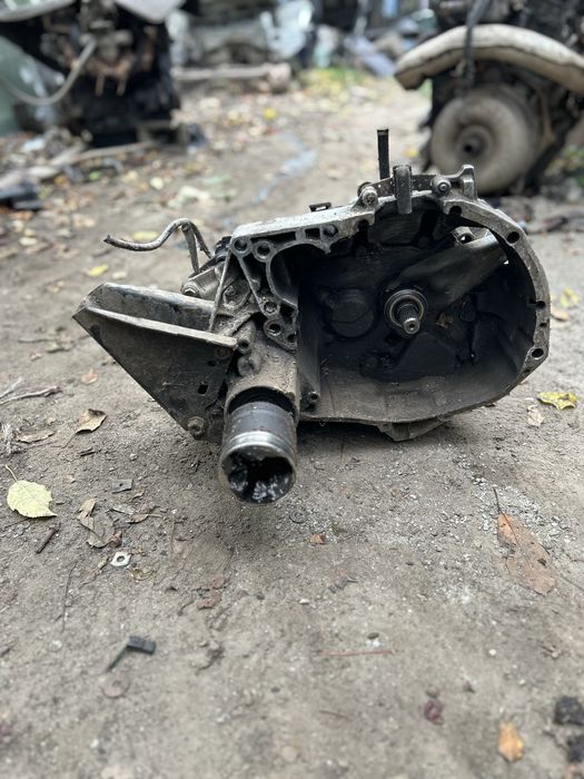 Коробка передач механічна Рено 21 1.7 бензин